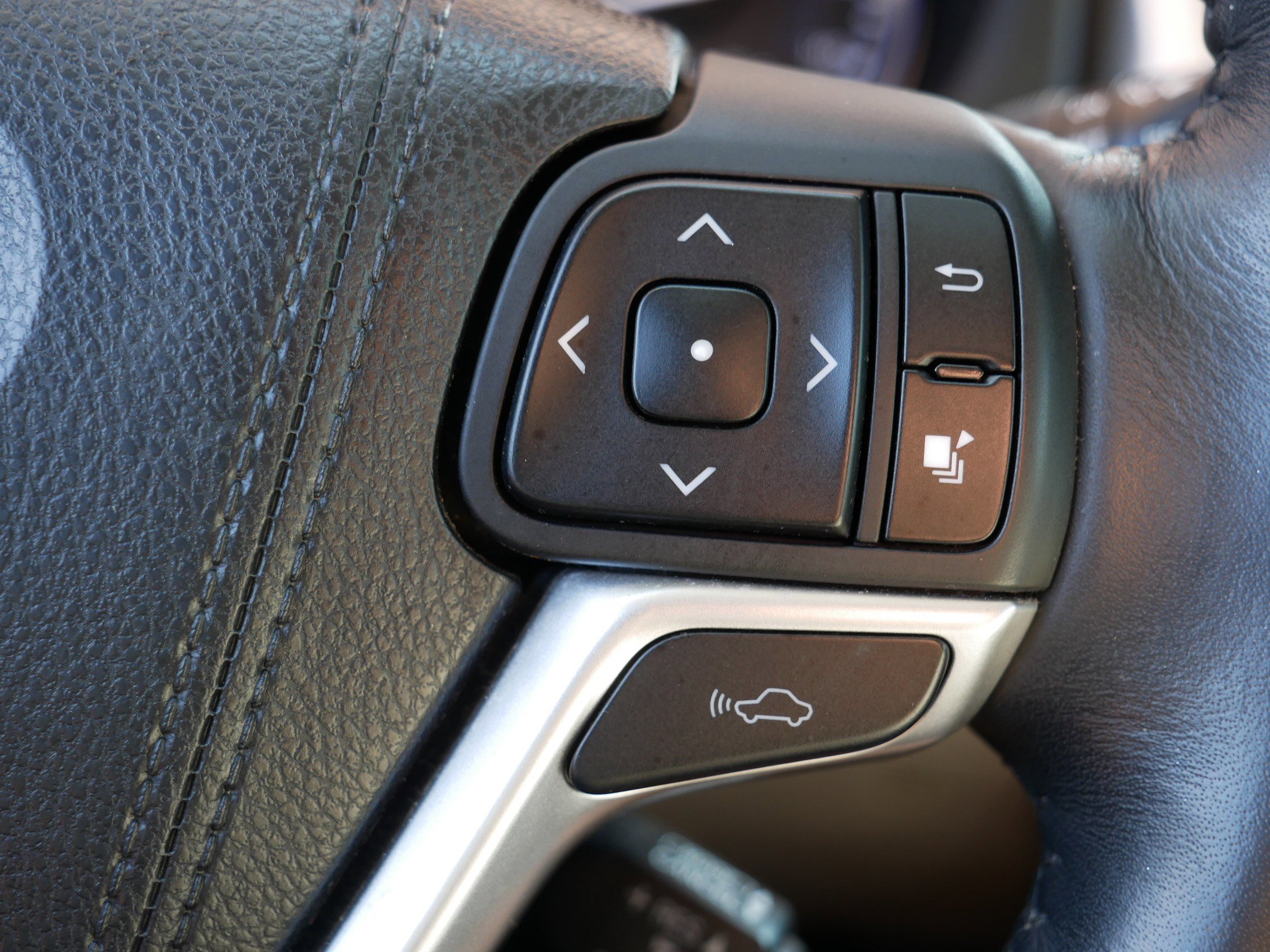 2015 Toyota Highlander Hybrid Limited photo 28