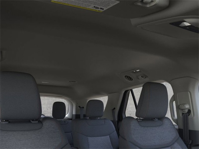 2025 Ford Explorer photo 21