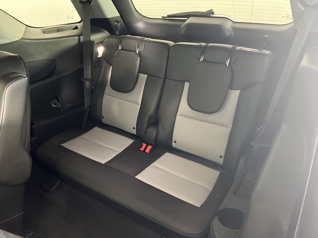 2022 Ford Explorer XLT photo 19