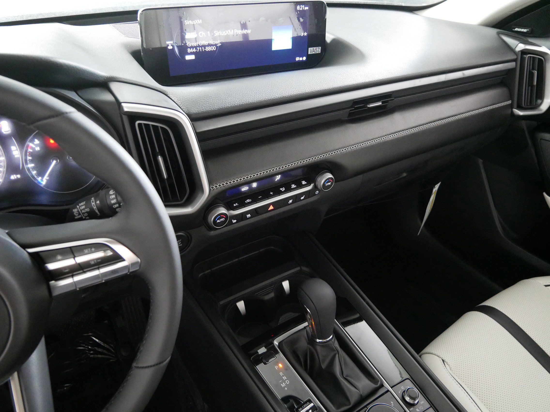 2026 Mazda CX-50 2.5 S Premium photo 4