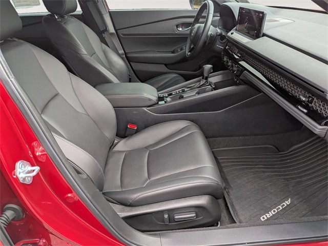 2025 Honda Accord Hybrid Sport-L photo 29