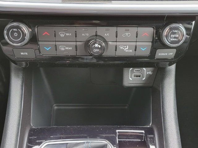 2022 Jeep Compass North Edition Latitude photo 13