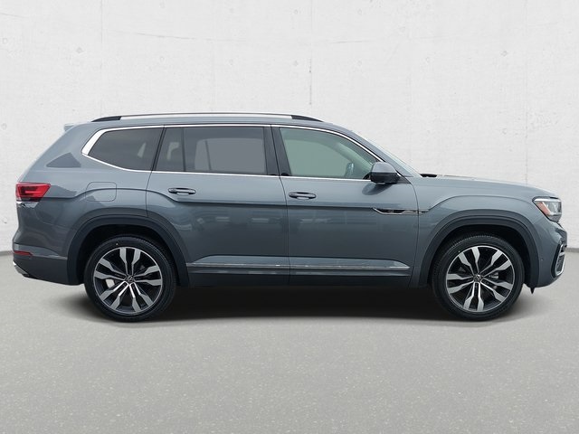 2022 Volkswagen Atlas V6 SEL Premium R-Line photo 2