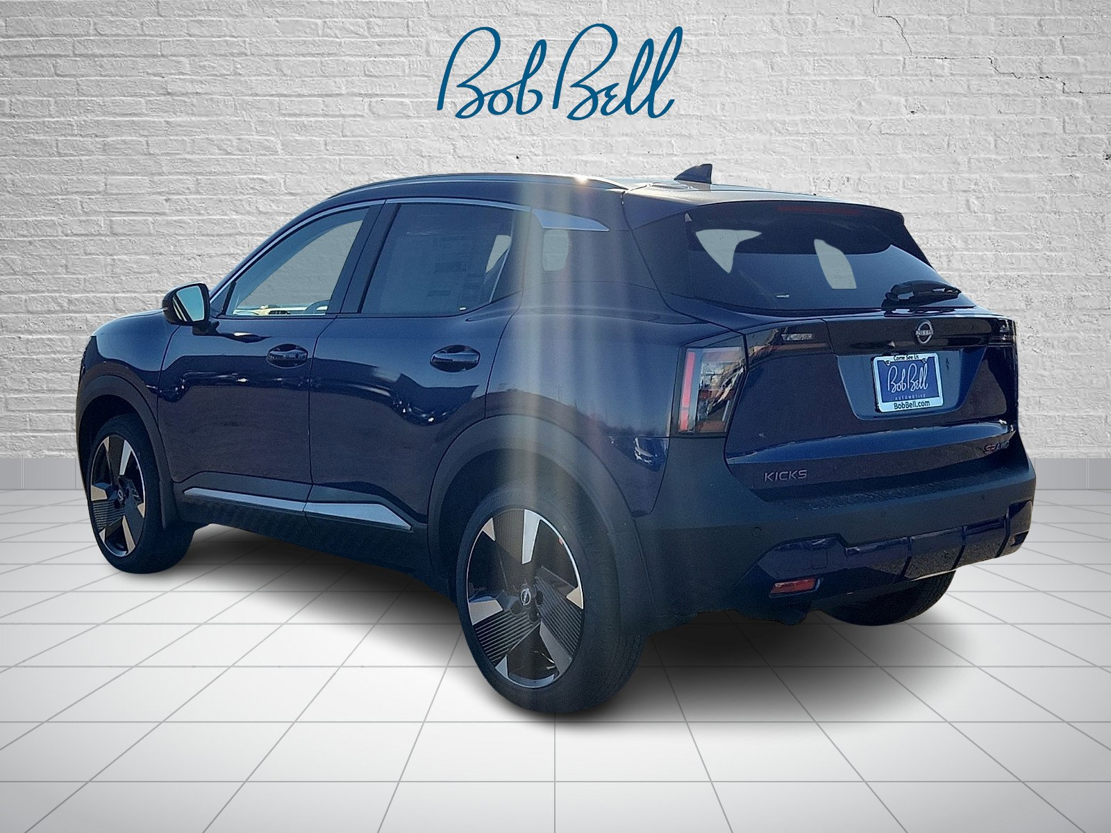 2026 Nissan Kicks SR photo 3