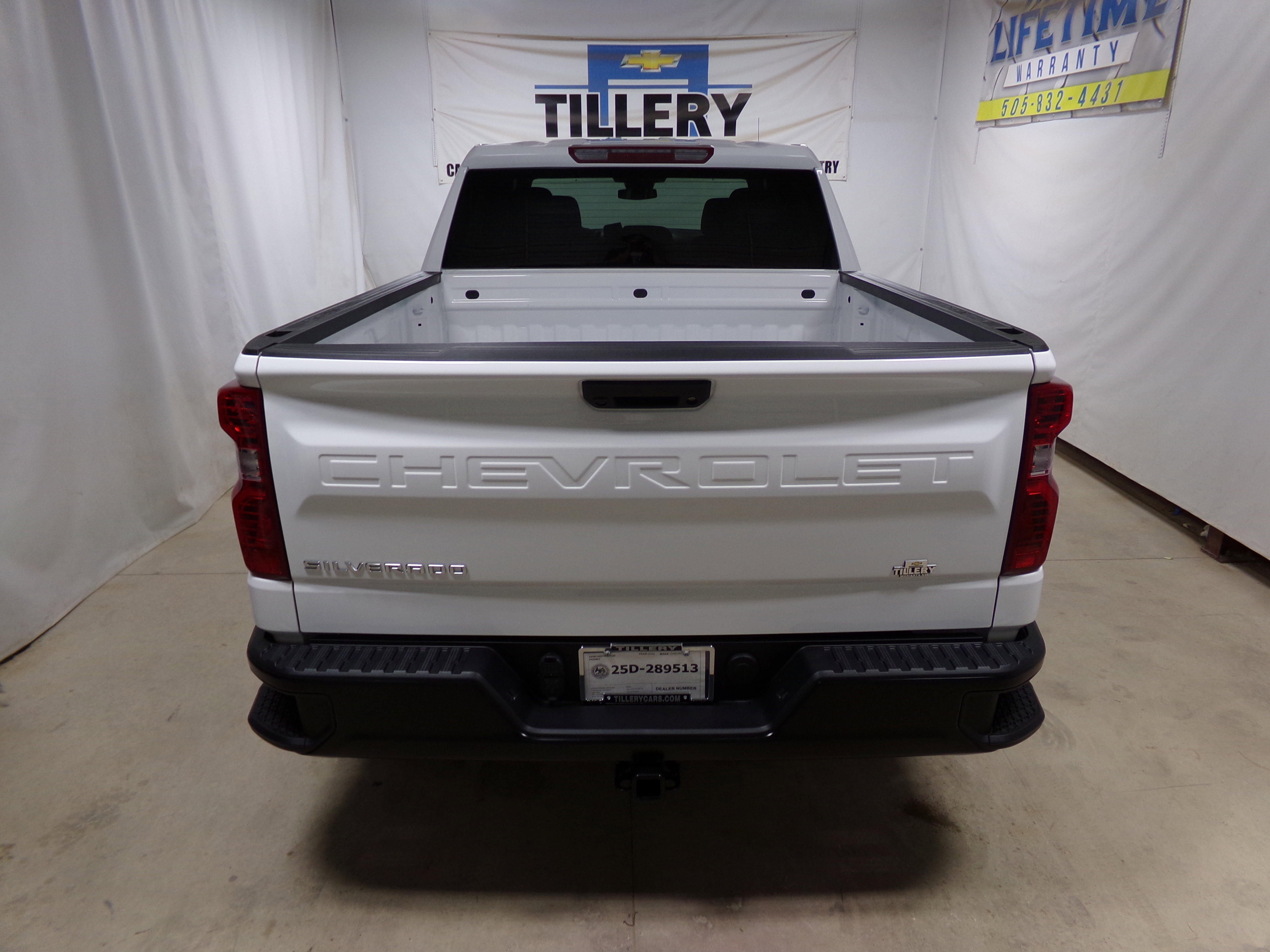 2026 Chevrolet Silverado 1500 photo 2