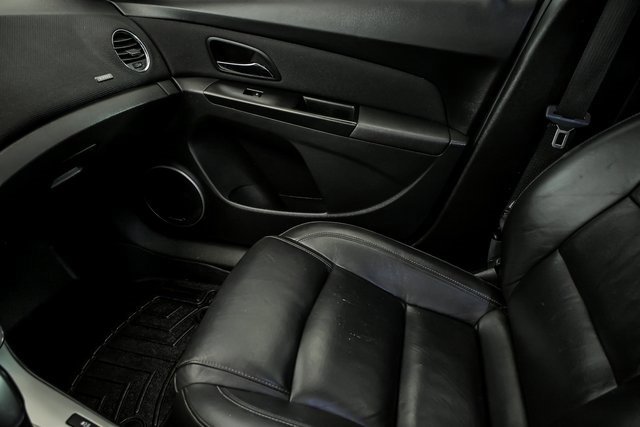 2013 Chevrolet Cruze photo 24