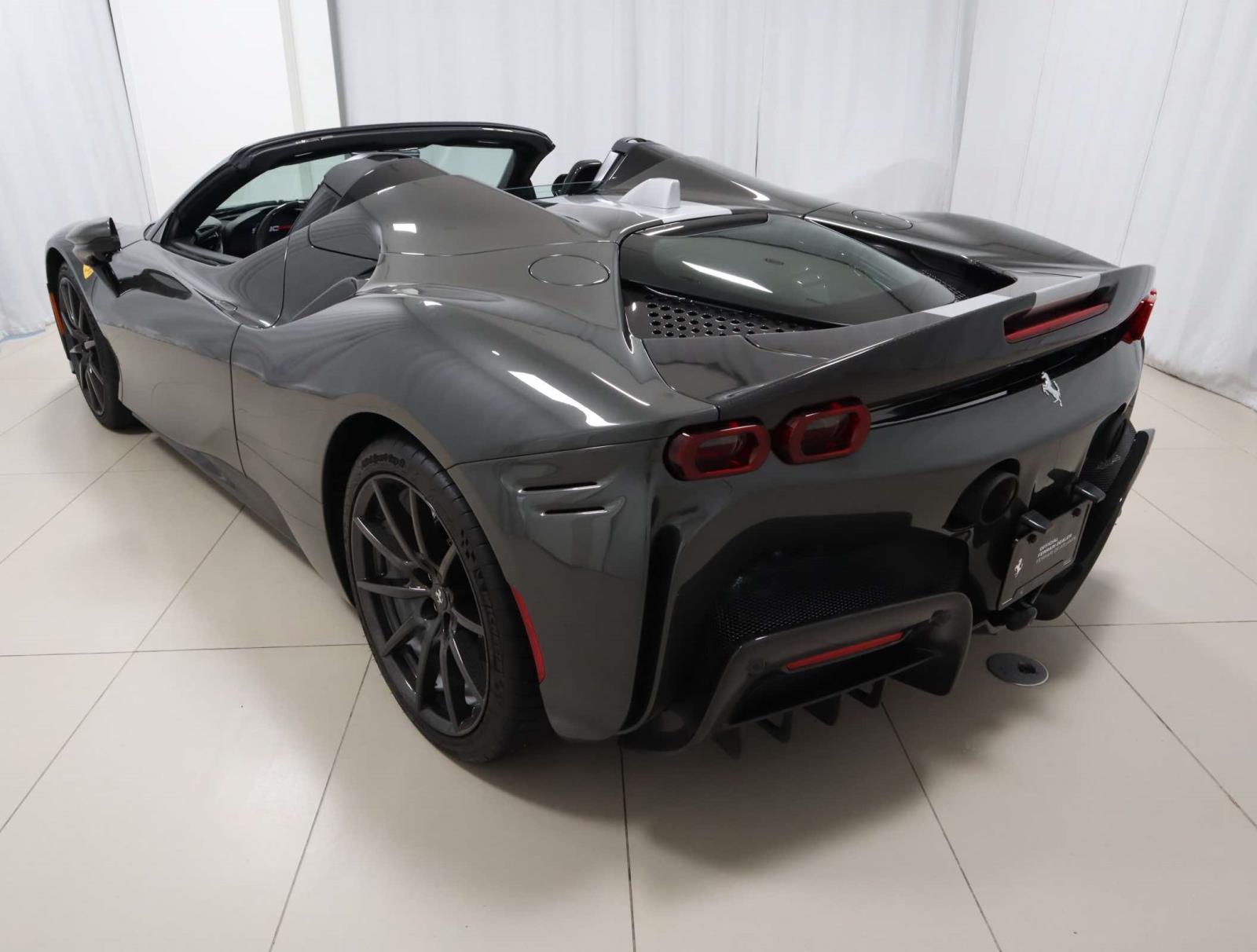 2022 Ferrari SF90 Spider photo 12