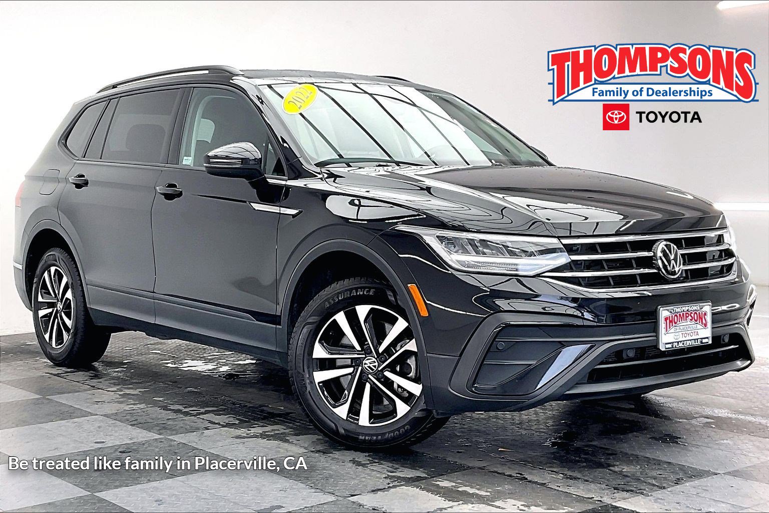 2022 Volkswagen Tiguan S's photo