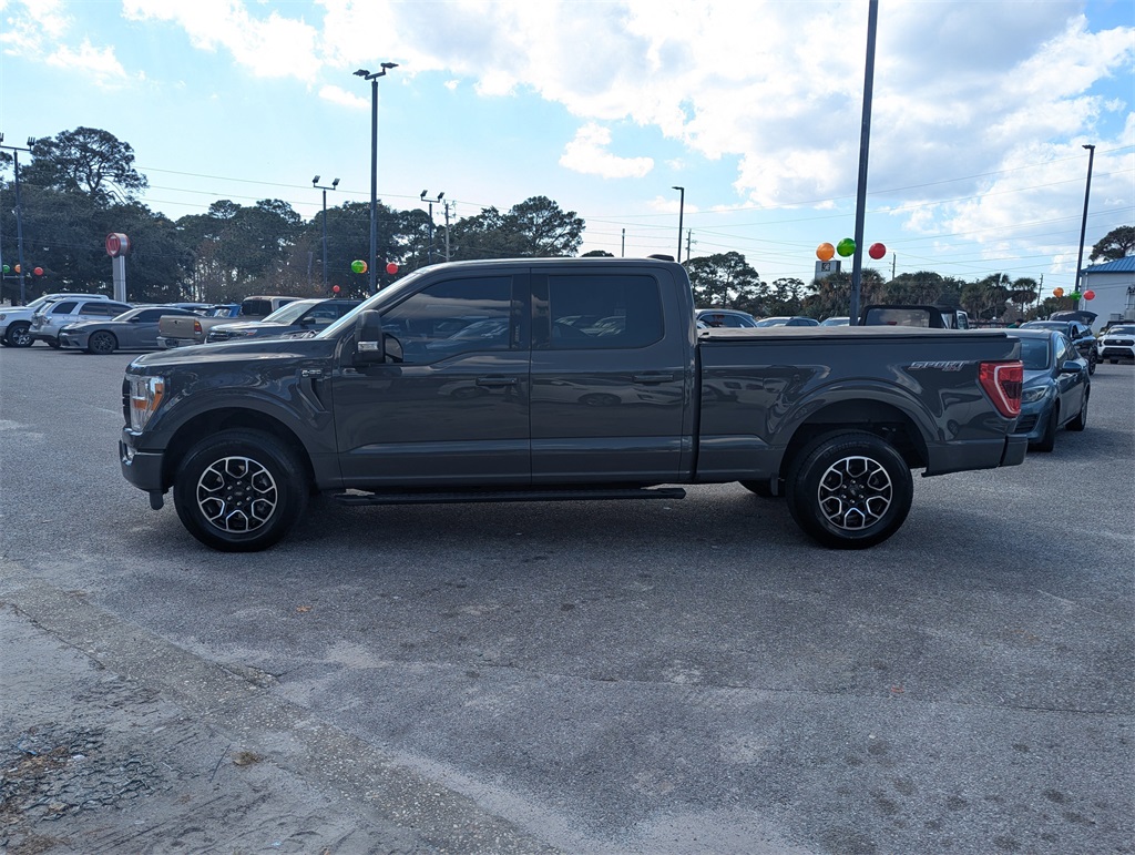 2021 Ford F-150 XLT photo 2