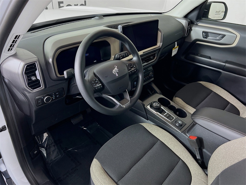 2025 Ford Bronco Sport Big Bend photo 2