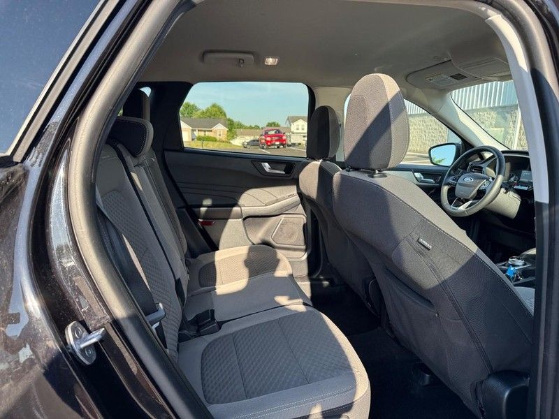 2021 Ford Escape SE photo 10