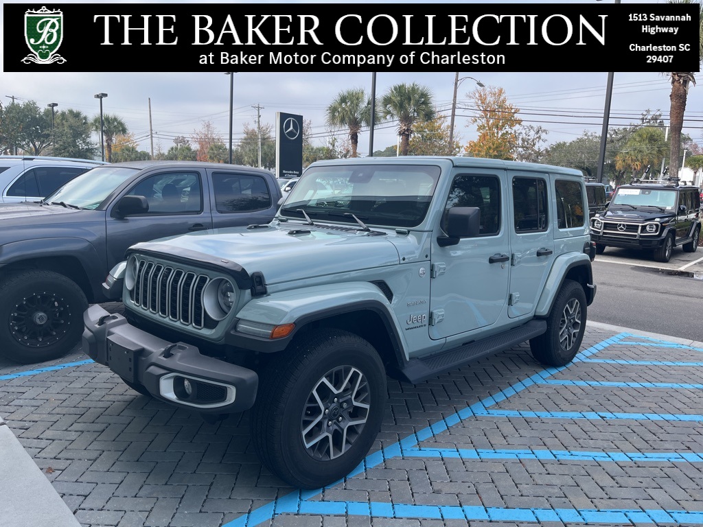 2024 Jeep Wrangler 4-Door Sahara's photo