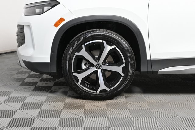 2025 Volkswagen Tiguan SE photo 27