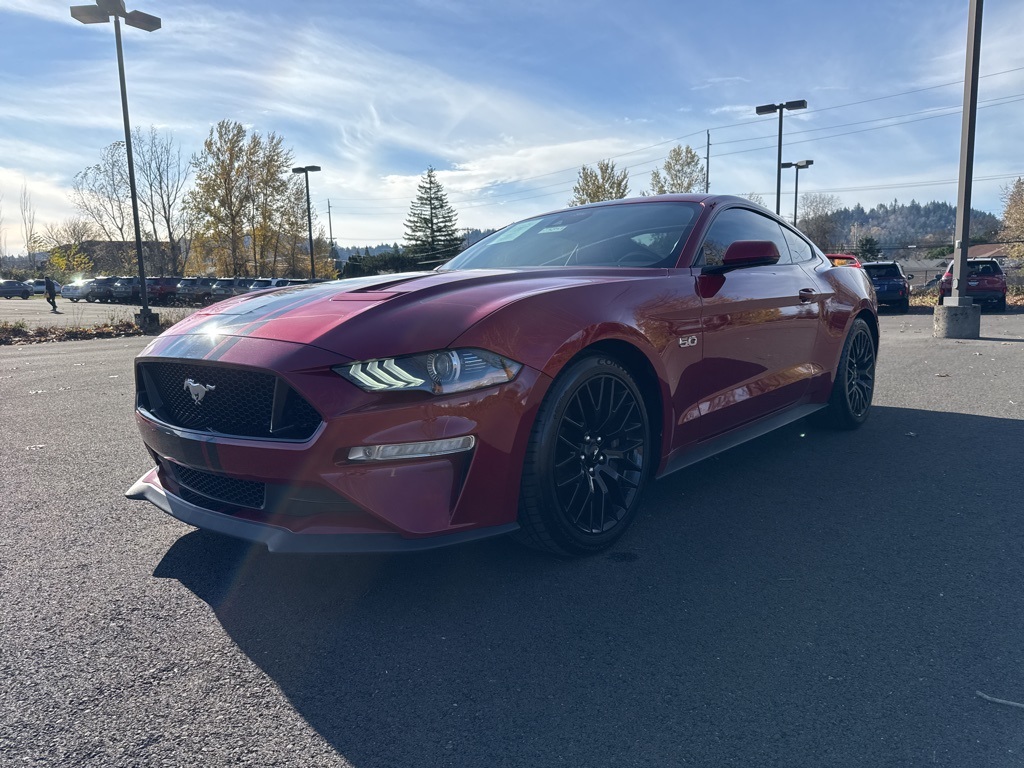 2022 Ford Mustang GT Premium photo 3
