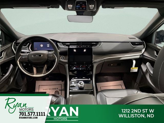 2025 Jeep Grand Cherokee Limited's photo