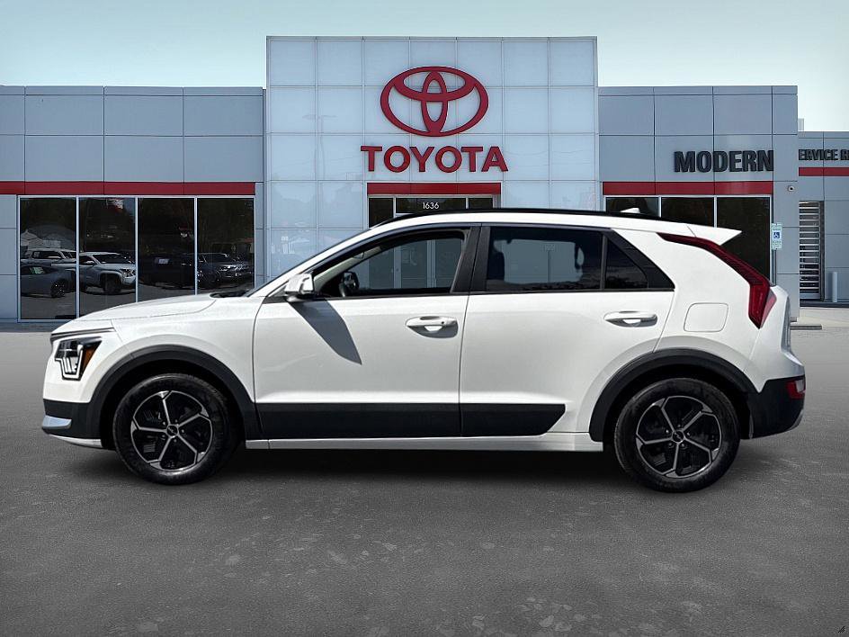 2023 Kia Niro EX photo 6