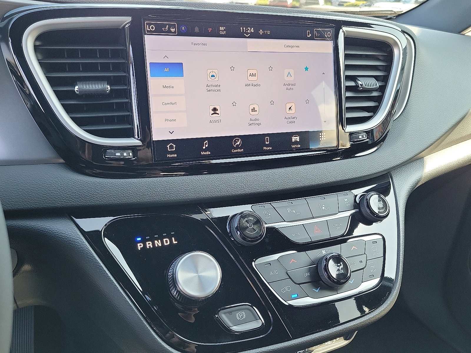 2025 Chrysler Voyager LX photo 7