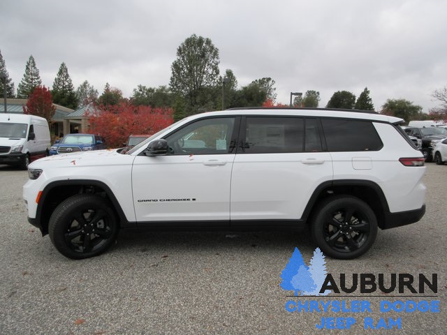 2025 Jeep Grand Cherokee Limited photo 4