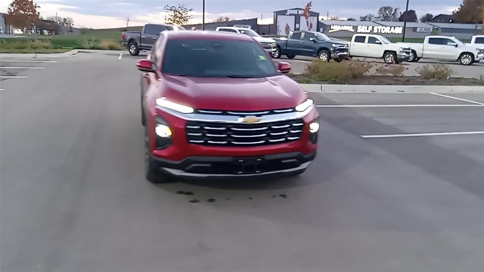 2026 Chevrolet Equinox LT photo 2