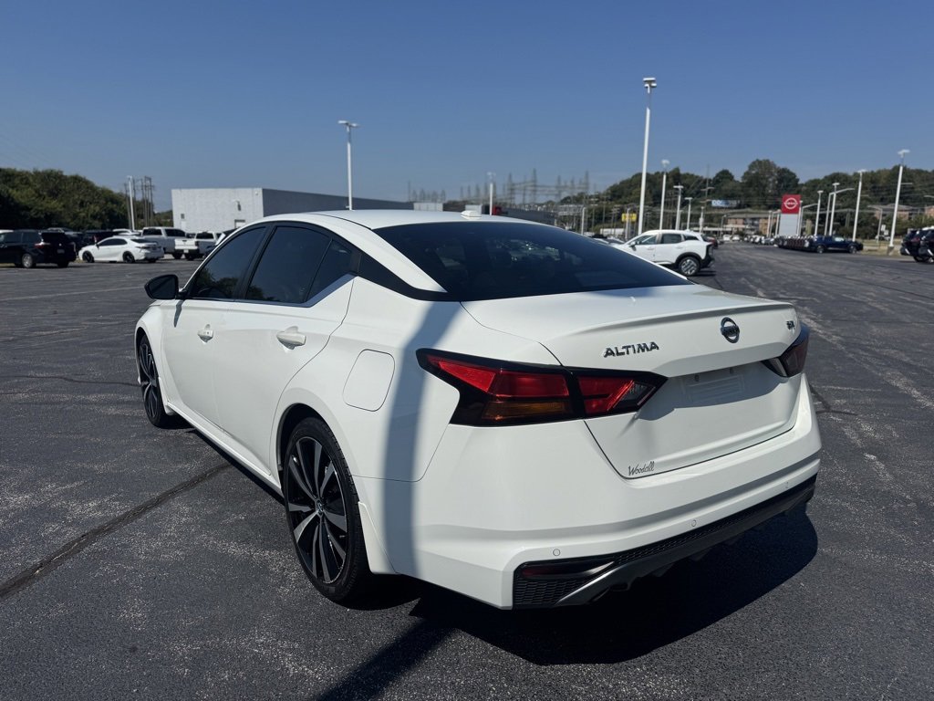 2021 Nissan Altima 2.5 SR photo 5