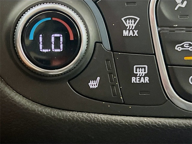 2020 Chevrolet Equinox LT photo 17