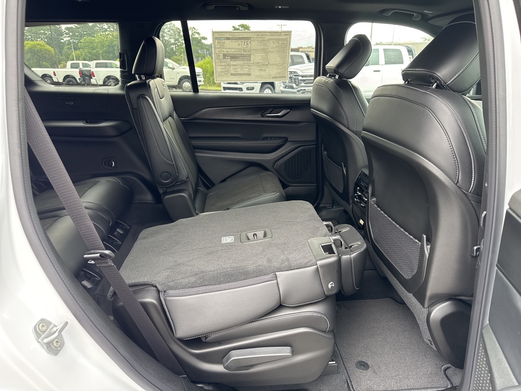 2025 Jeep Grand Cherokee Altitude X photo 20
