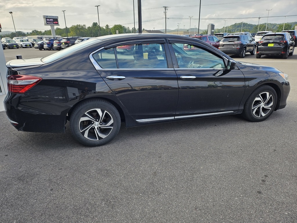 2016 Honda Accord LX photo 5
