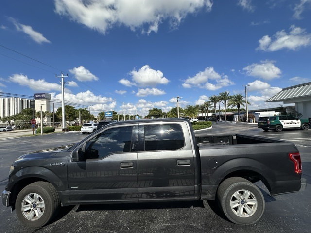 2017 Ford F-150 XLT photo 4