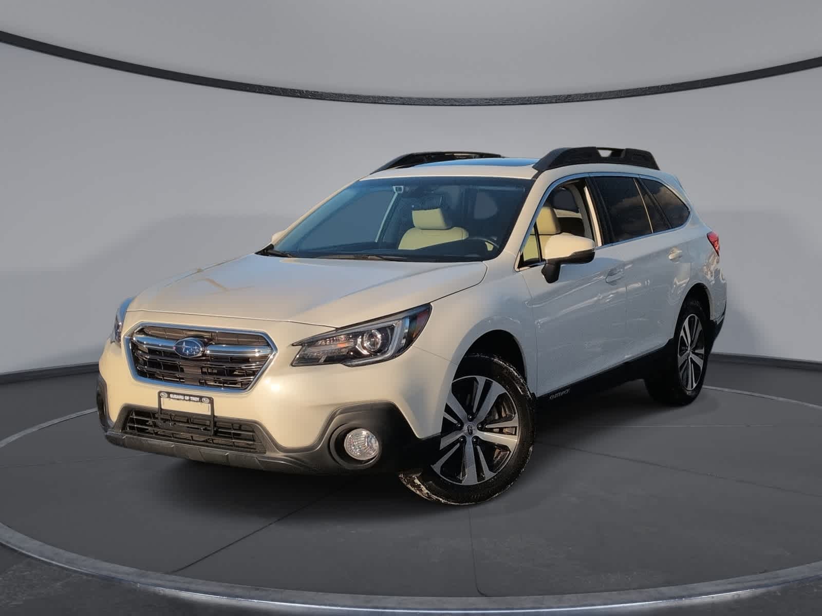 2019 Subaru Outback Limited's photo