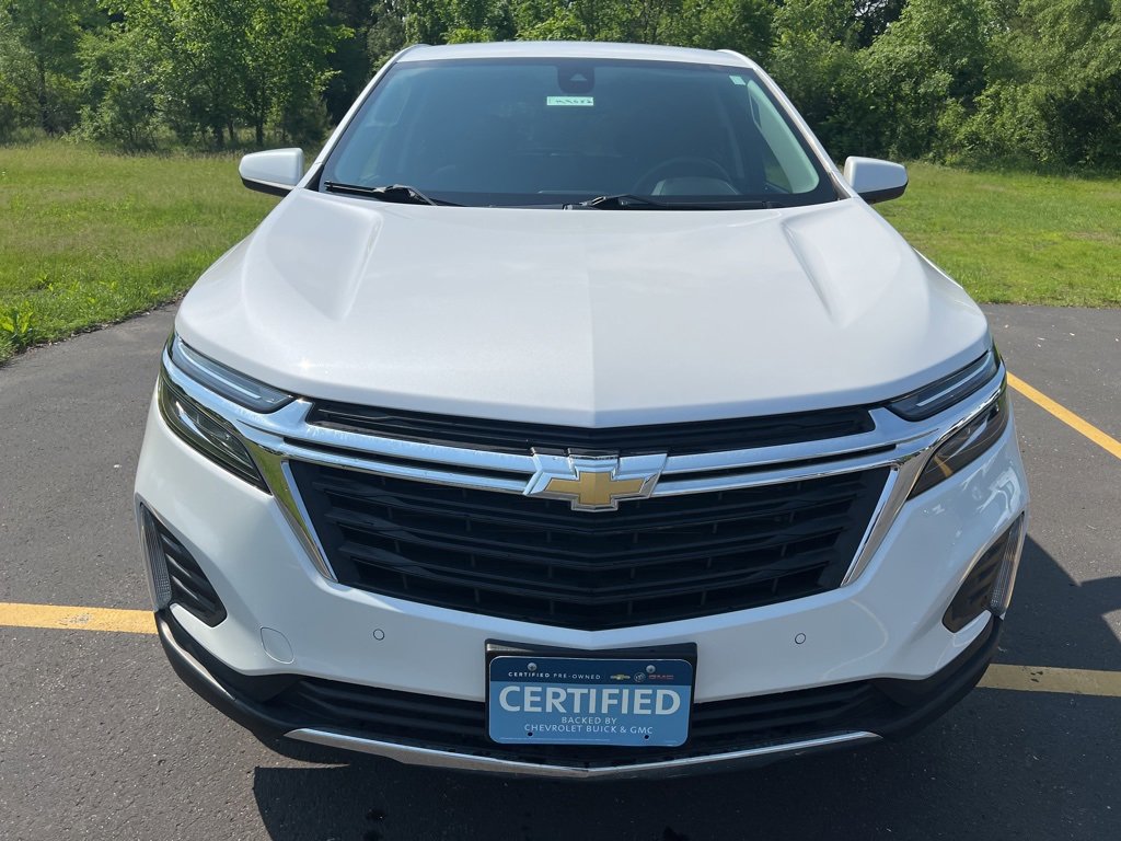 2024 Chevrolet Equinox LT photo 2