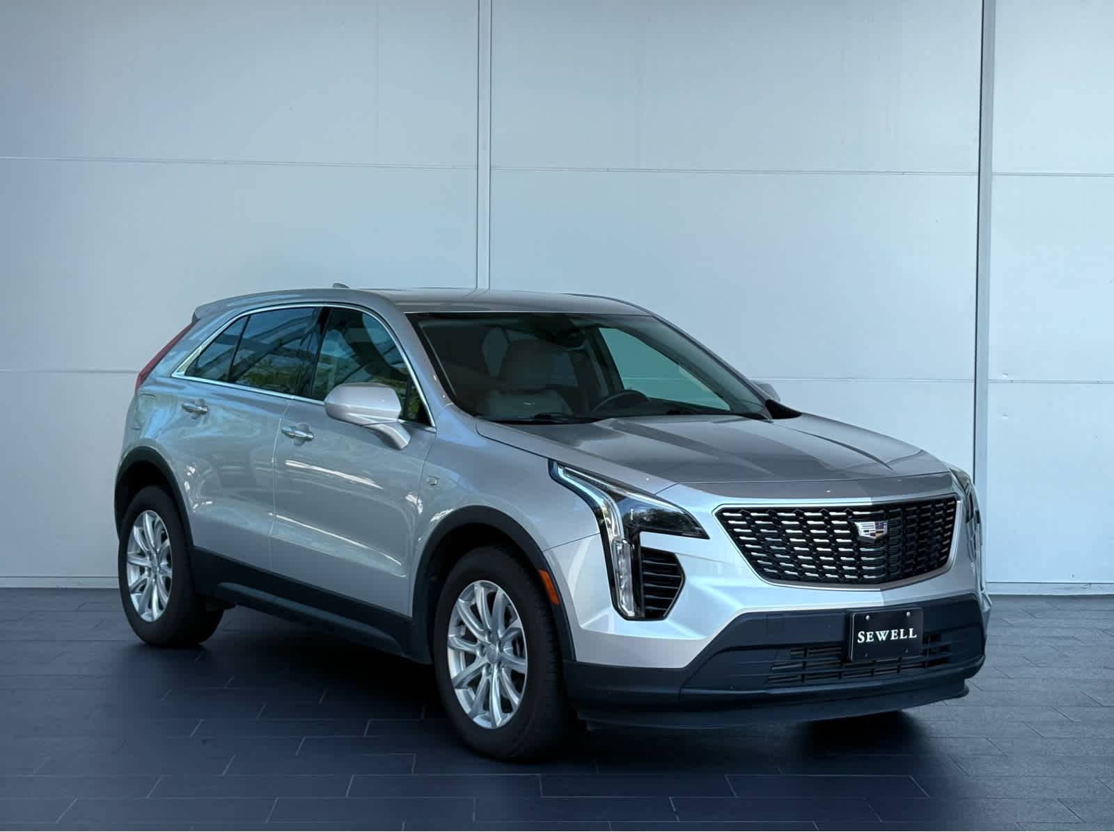2020 Cadillac XT4 Luxury photo 3