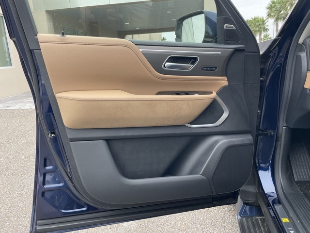 2025 Infiniti QX80 Luxe photo 13