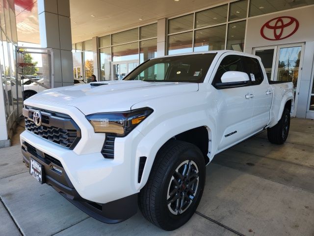 2025 Toyota Tacoma TRD Sport 4x4 Double Cab Long Bed photo 4