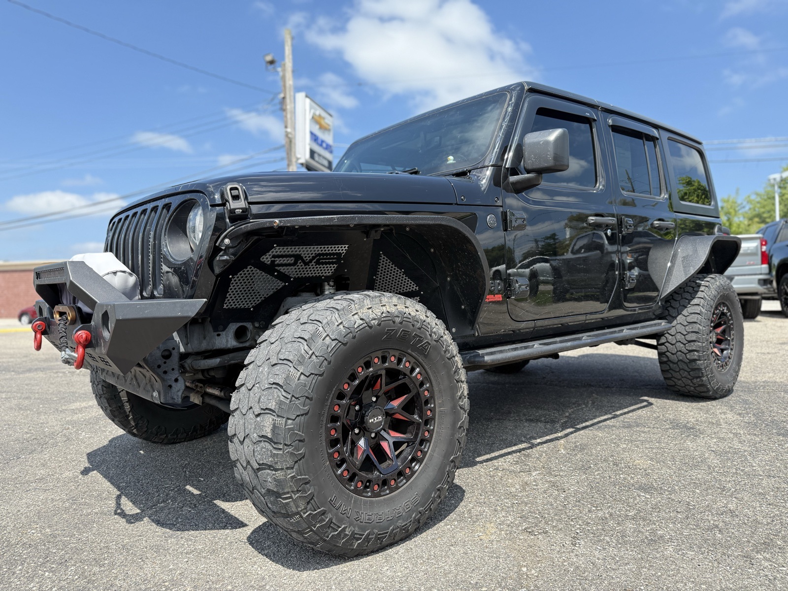 2021 Jeep Wrangler Unlimited Sahara photo 2