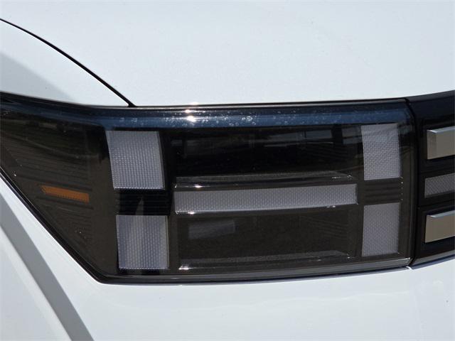 2026 Hyundai Santa Fe SE photo 4