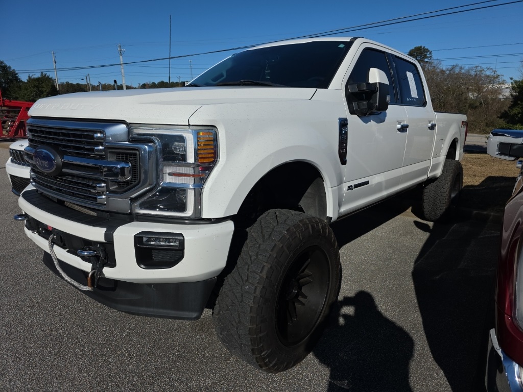 2022 Ford F-350 Super Duty Limited's photo