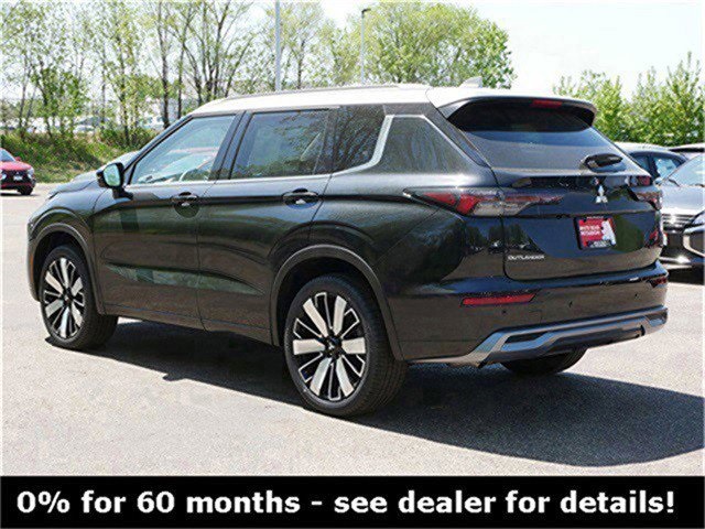 2025 Mitsubishi Outlander Platinum photo 2