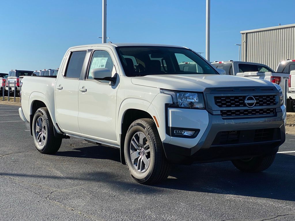 2025 Nissan Frontier SV photo 2