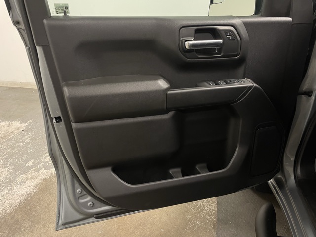 2024 Chevrolet Silverado 1500 Custom photo 13