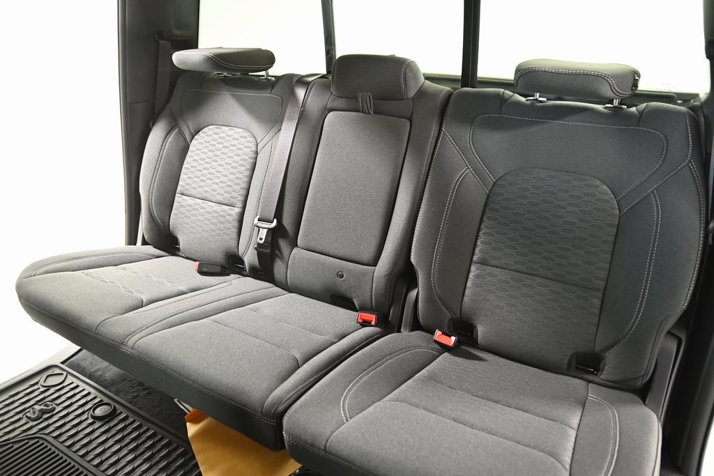 2025 Ram 1500 Warlock photo 18
