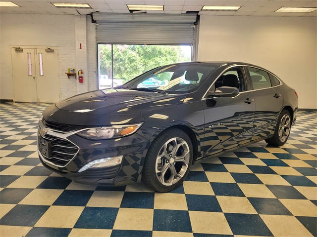 2023 Chevrolet Malibu 1LT photo 3
