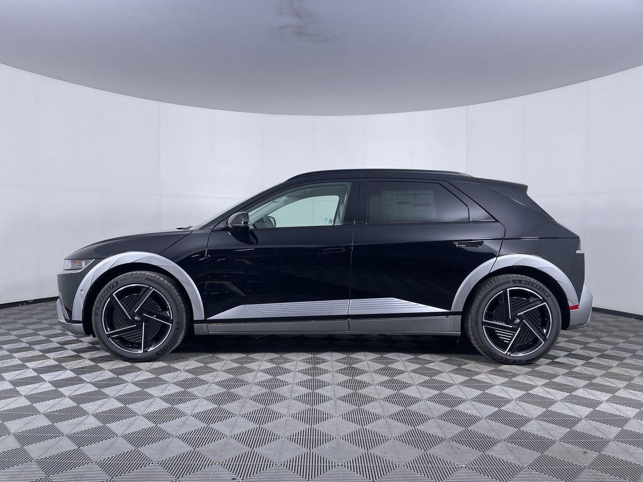 2025 Hyundai Ioniq 5 Limited photo 8