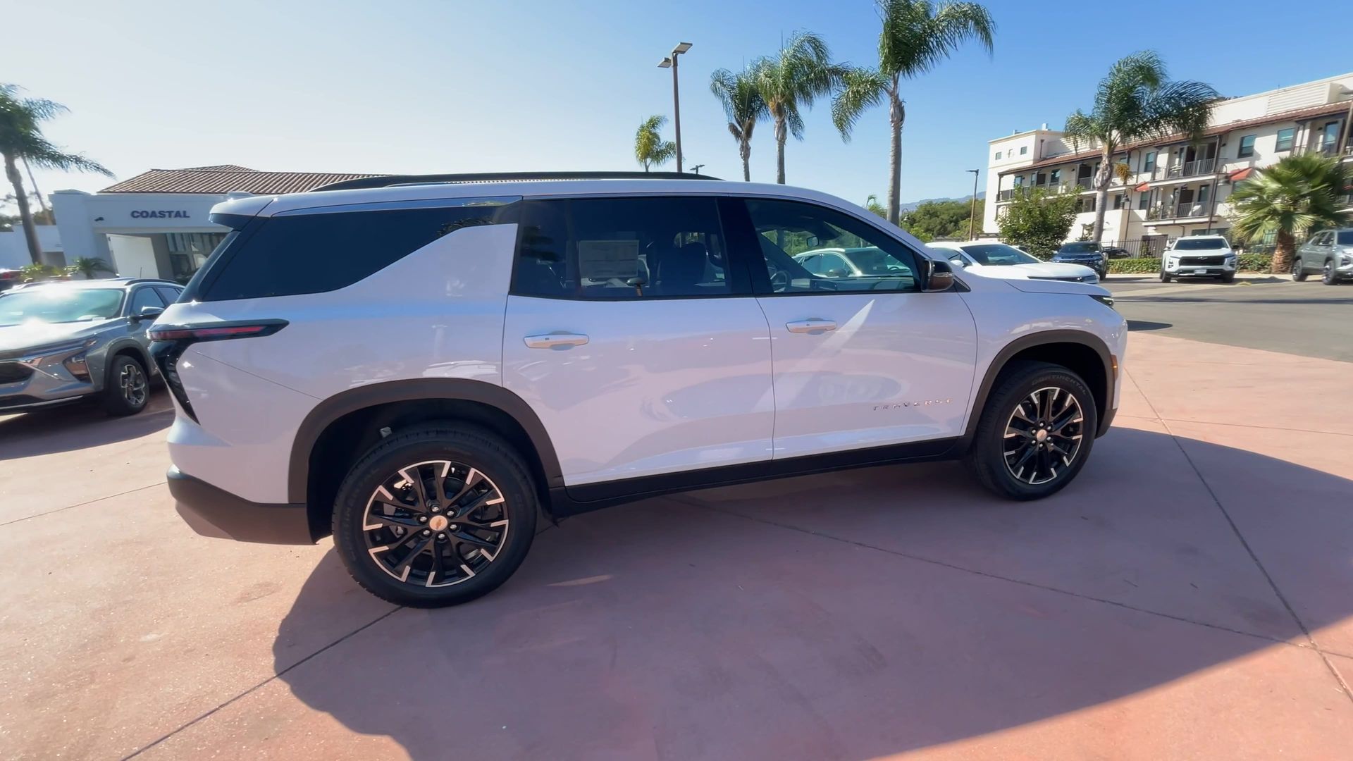 2026 Chevrolet Traverse photo 2