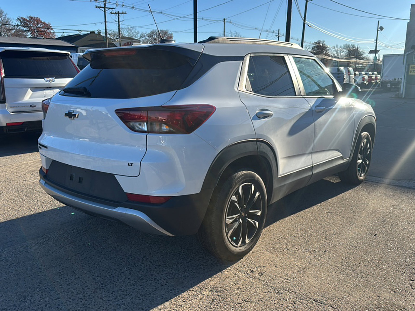 2023 Chevrolet Trailblazer LT photo 2