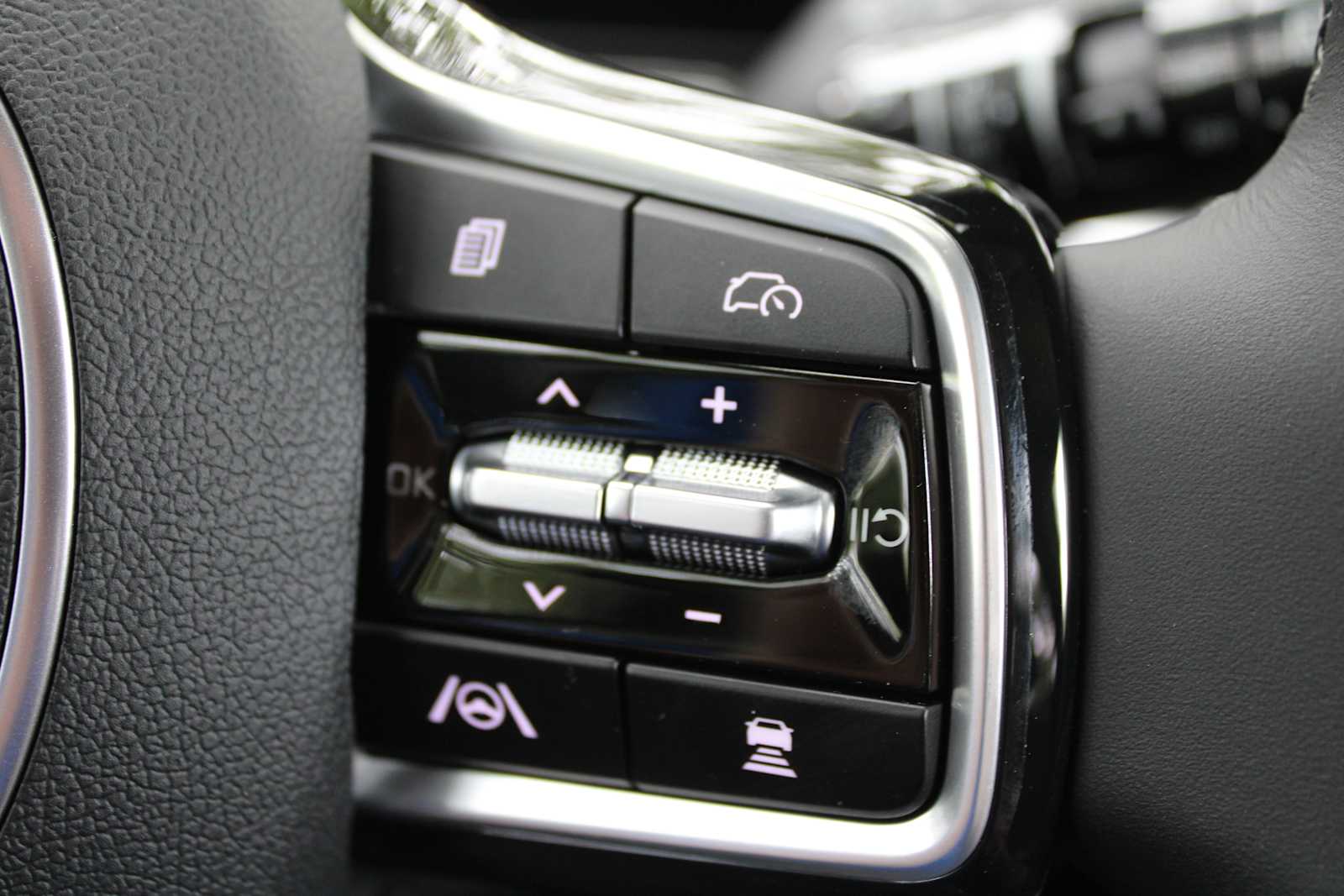2025 Kia Sorento EX photo 28