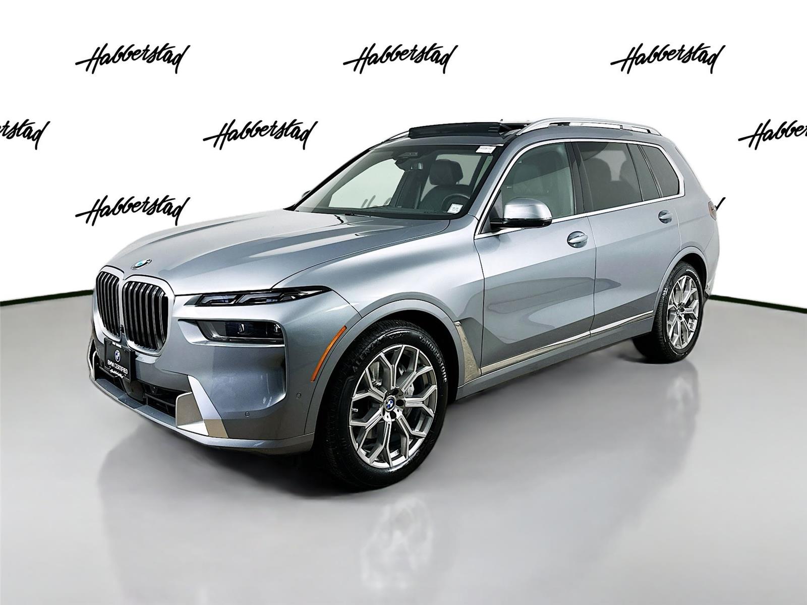 2024 BMW X7 40i's photo