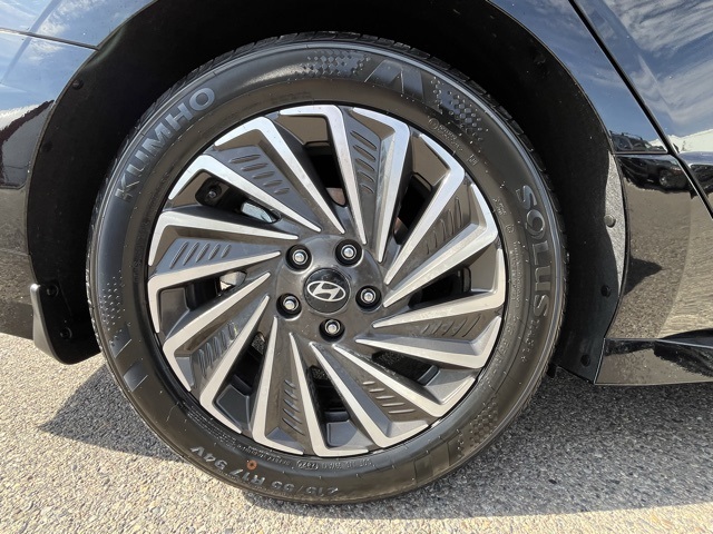 2025 Hyundai Sonata Hybrid SEL photo 8
