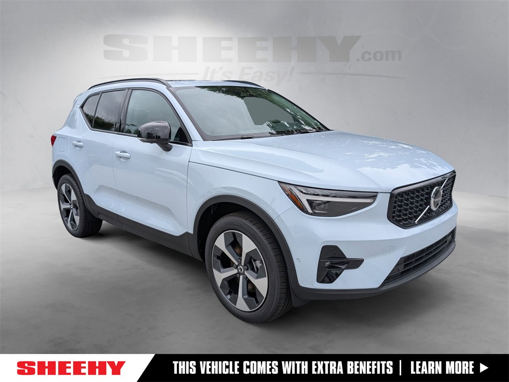 2026 Volvo XC40 Plus's photo