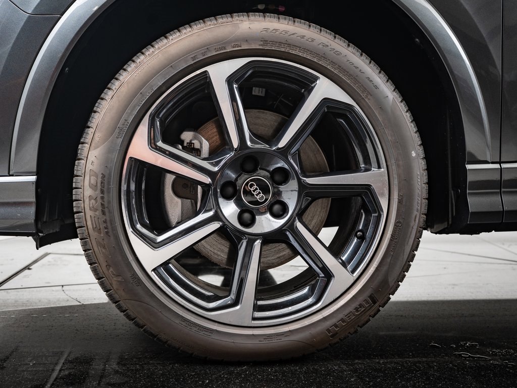 2025 Audi Q3 45 TFSI S line Premium Plus photo 13