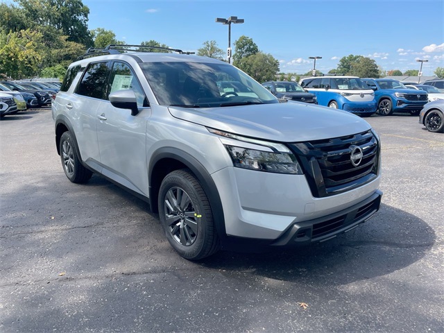 2025 Nissan Pathfinder SV photo 15